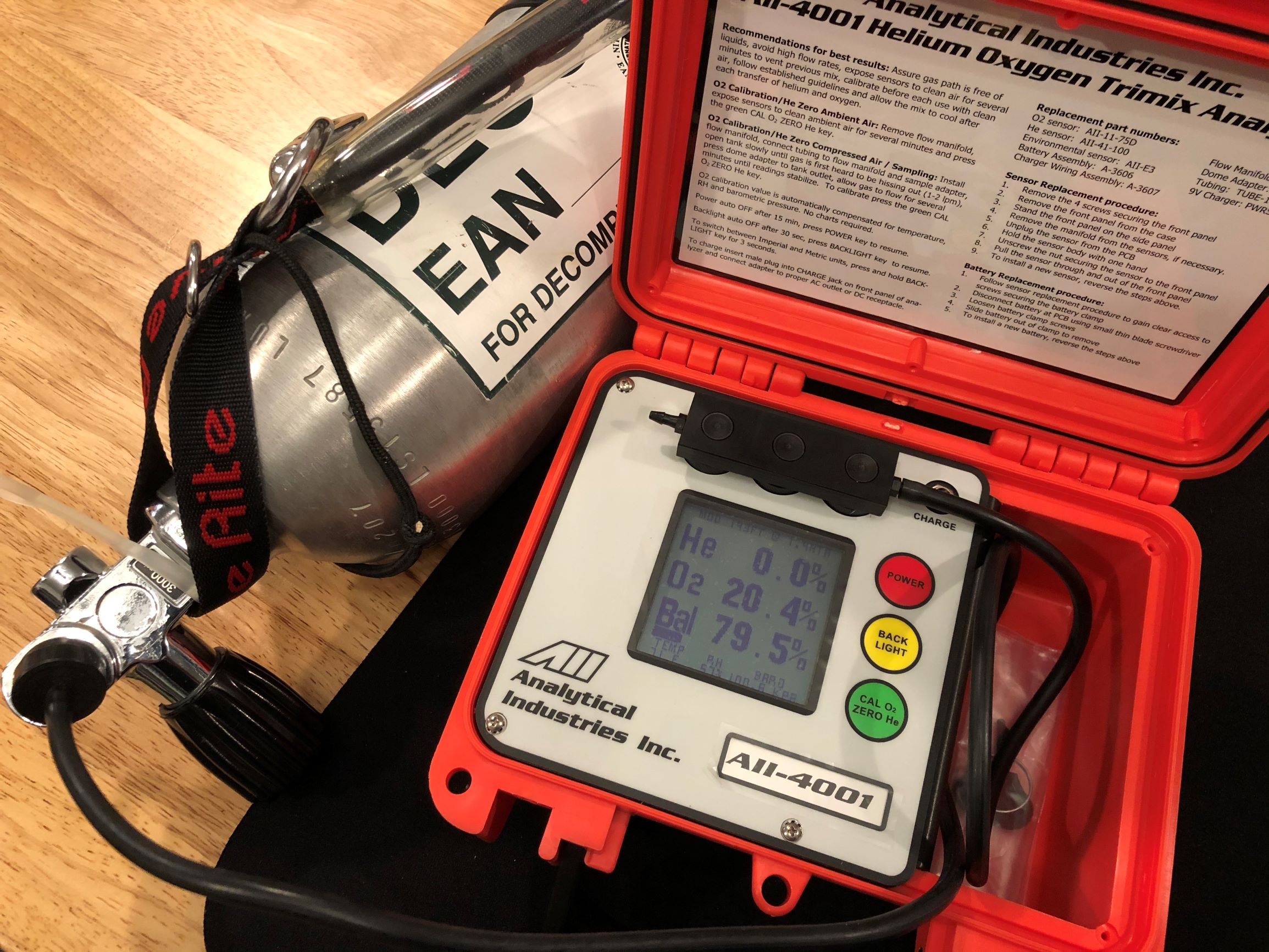 A real photo of TruMix 4001 Trimix Analyzer Unit by Joshua (1)